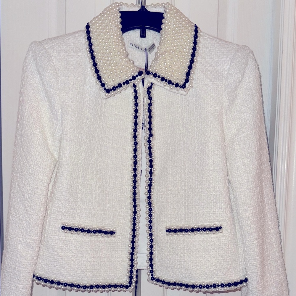 Alice + Olivia White Cropped Blazer with White Pearl and Black Bead Trim NWT